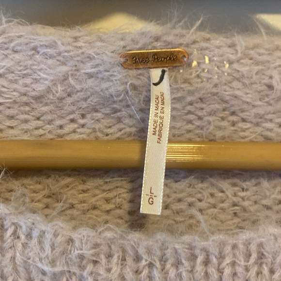 Free People Flurry Sweater NWOT In Lilac Frost - Picture 6 of 8